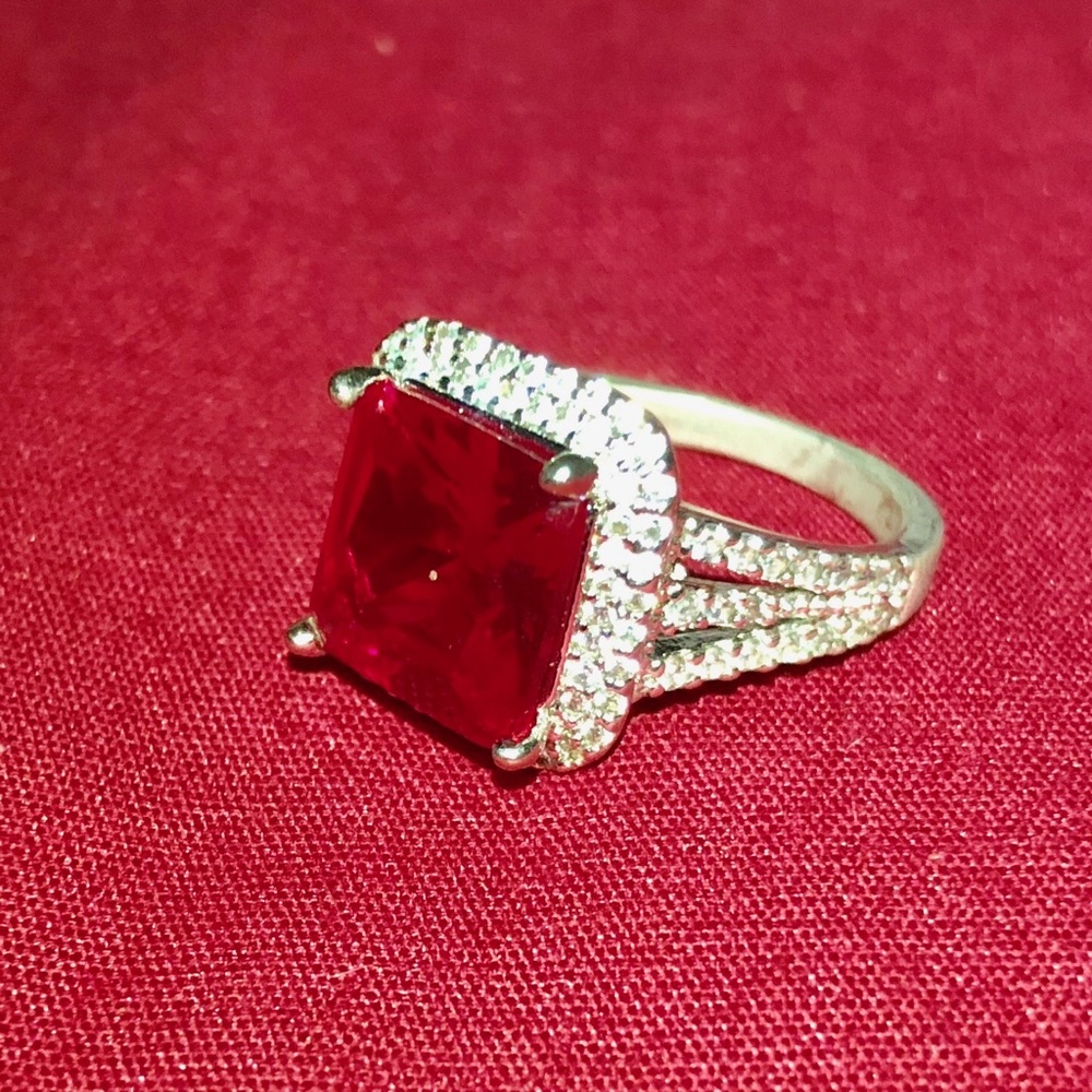 🎁Sterling silver CZ Ring🎁
